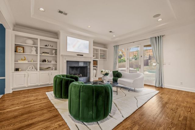 2703 McCullough ST, Austin, TX 78703