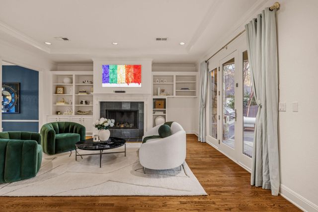 2703 McCullough ST, Austin, TX 78703