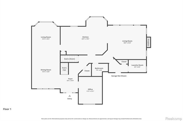 5221 Sandlewood Drive, Commerce Charter Township, MI 48382