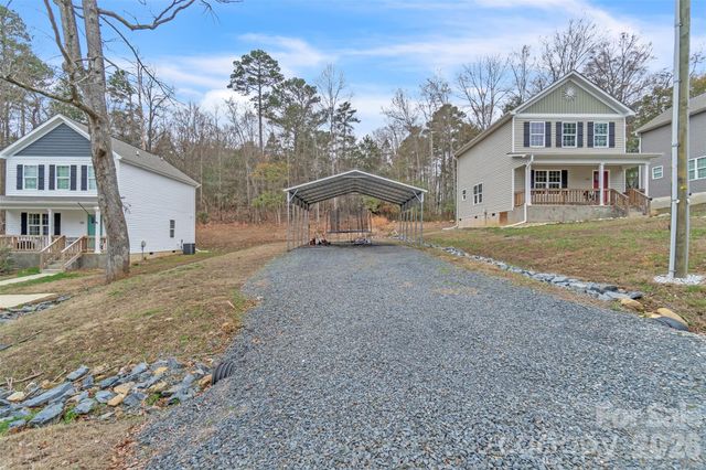 518 Lake Head Road, Norwood, NC 28128