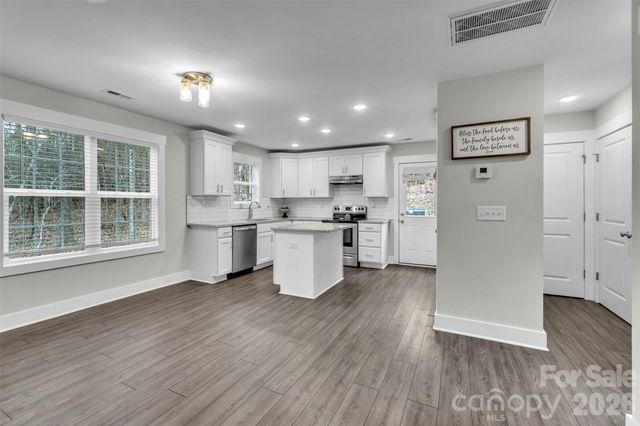 518 Lake Head Road, Norwood, NC 28128