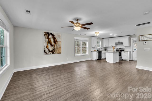 518 Lake Head Road, Norwood, NC 28128