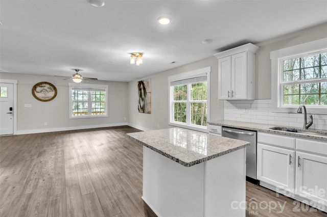 518 Lake Head Road, Norwood, NC 28128