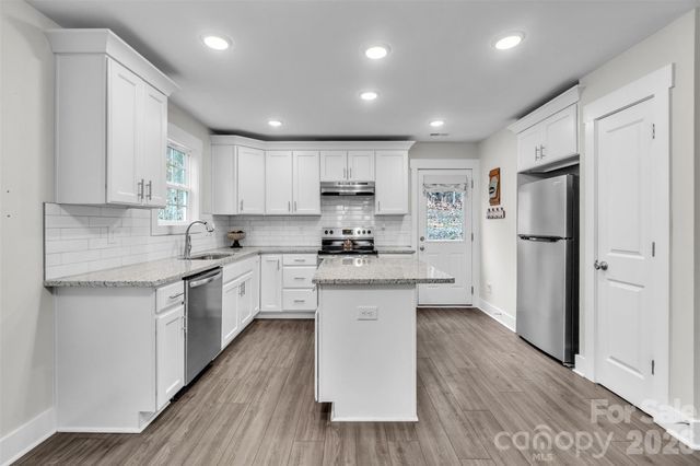 518 Lake Head Road, Norwood, NC 28128