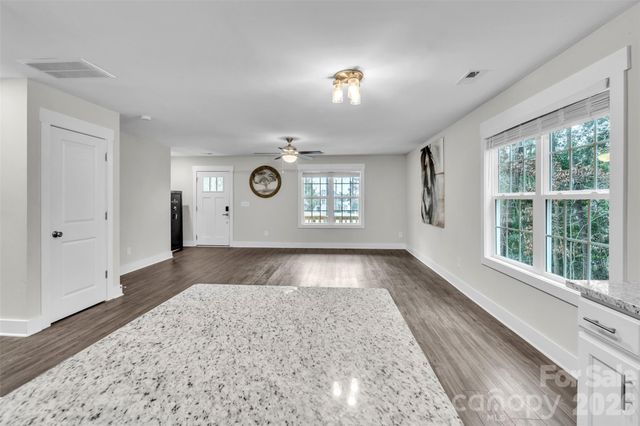 518 Lake Head Road, Norwood, NC 28128