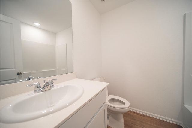 9126 Harvest Steel Drive, Baytown, TX 77521