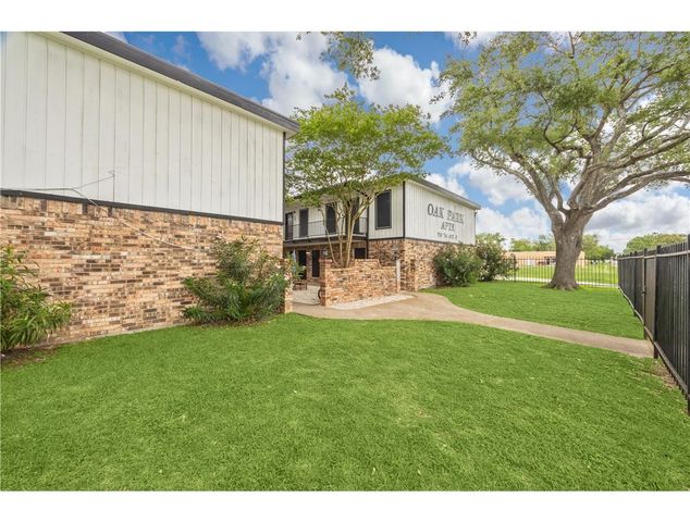 910 7th Avenue N 3, Texas City, TX 77590