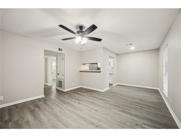 910 7th Avenue N 3, Texas City, TX 77590