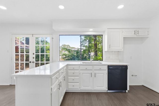 1206 Hampton Lane, Tyler, TX 75701