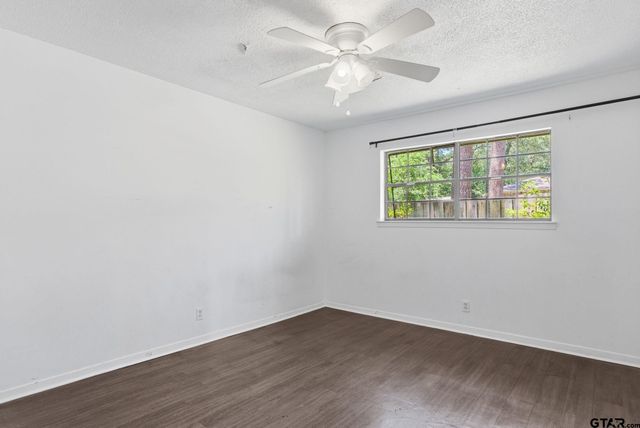 1206 Hampton Lane, Tyler, TX 75701