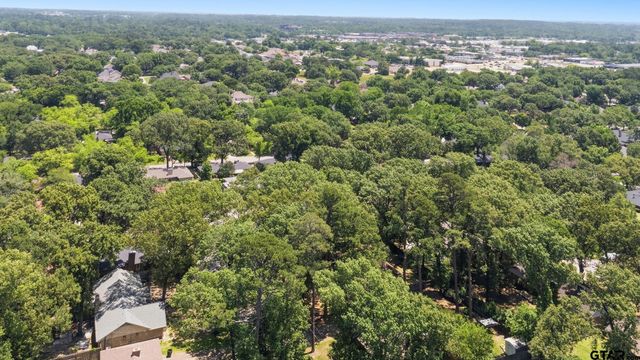 1206 Hampton Lane, Tyler, TX 75701