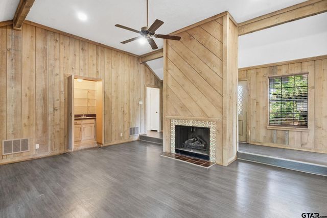 1206 Hampton Lane, Tyler, TX 75701