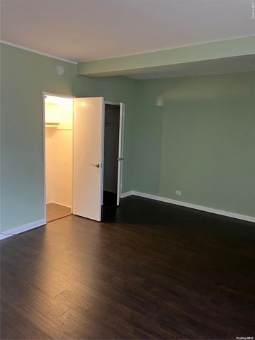98-25 64th Road 7J, Rego Park, NY 11374