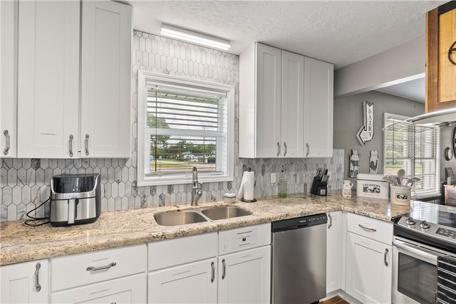 1105 San Jacinto Lane, Bryan, TX 77803