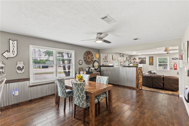 1105 San Jacinto Lane, Bryan, TX 77803