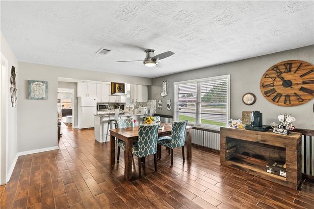 1105 San Jacinto Lane, Bryan, TX 77803
