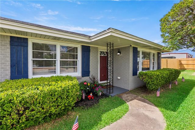 1105 San Jacinto Lane, Bryan, TX 77803