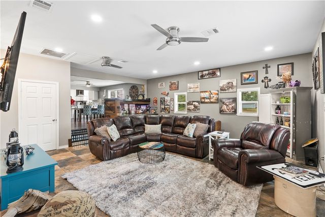 1105 San Jacinto Lane, Bryan, TX 77803