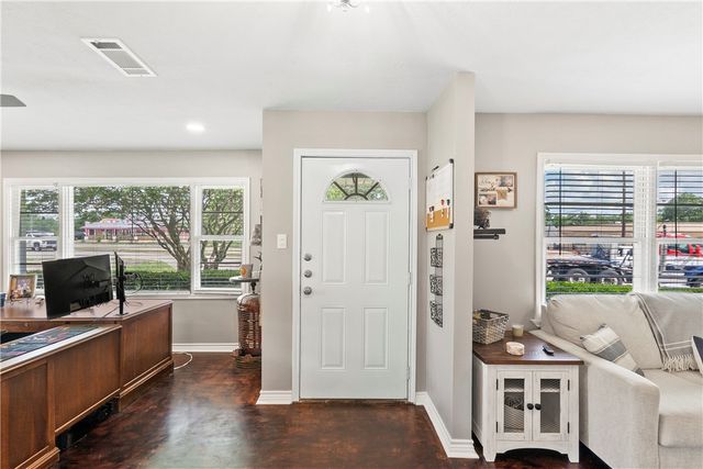 1105 San Jacinto Lane, Bryan, TX 77803