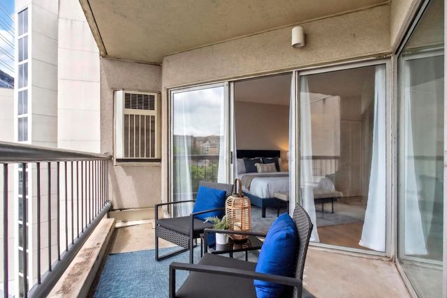 900 19th Ave S Apt 610, Nashville, TN 37212