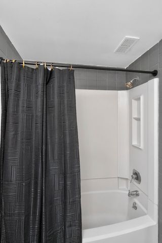 900 19th Ave S Apt 610, Nashville, TN 37212