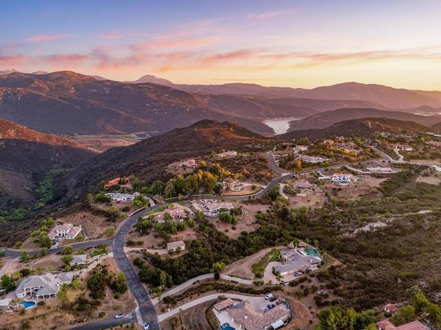 2772 Firebrand Drive, Alpine, CA 91901