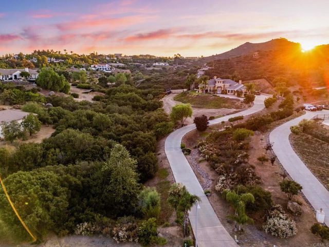 2772 Firebrand Drive, Alpine, CA 91901