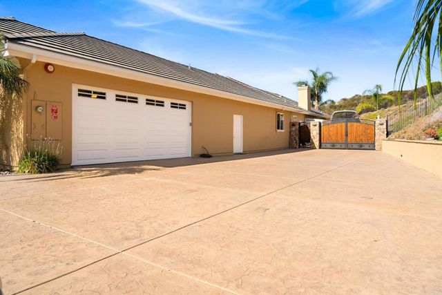 2772 Firebrand Drive, Alpine, CA 91901