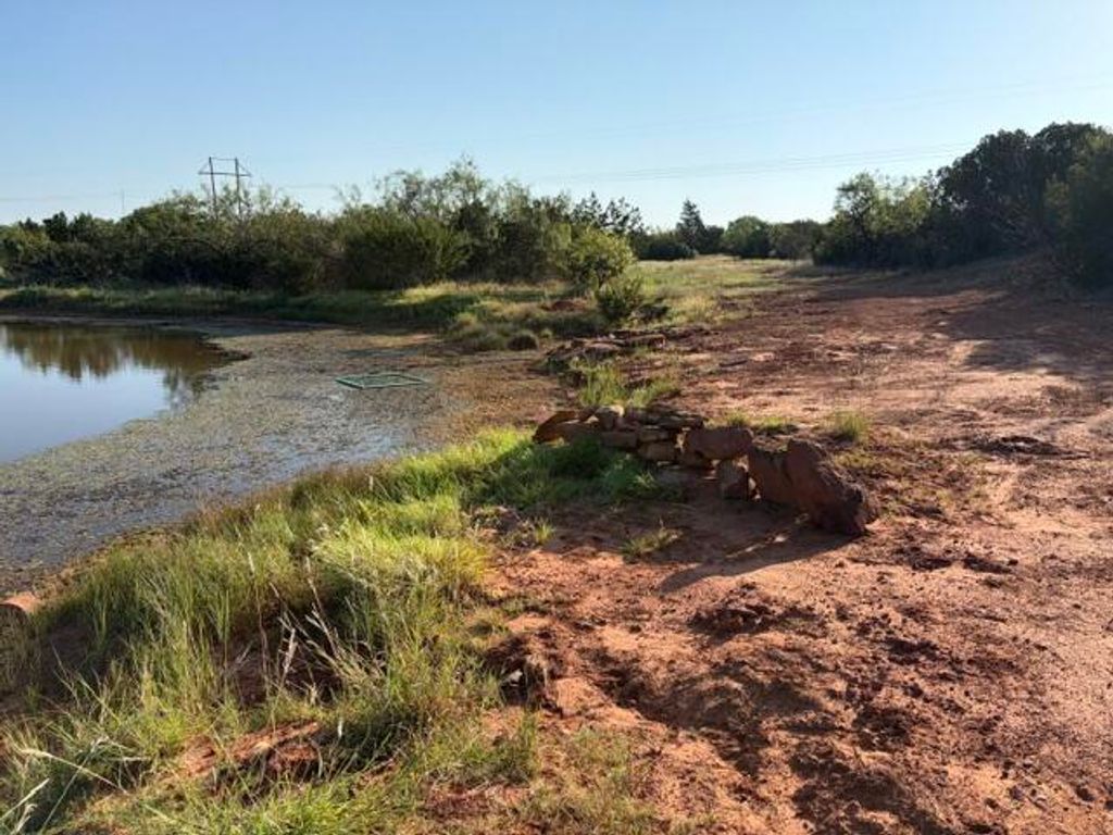 Image 6 of property listing at 2400 N Hwy 277, Blackwell, TX 79506