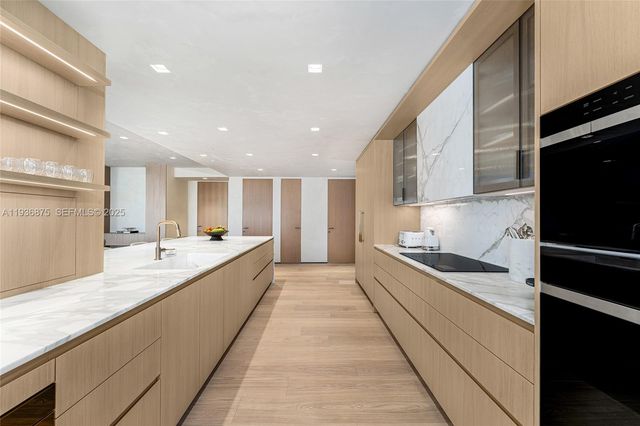2521 Fisher Island Drive 6201, Miami Beach, FL 33109