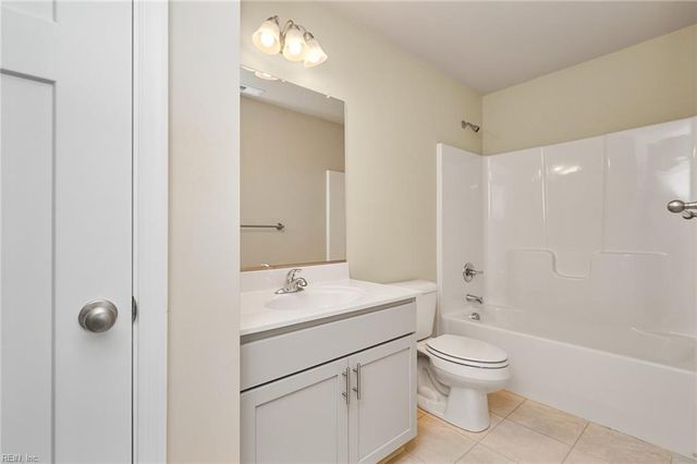 5104 Annapolis DR, Chesapeake, VA 23321