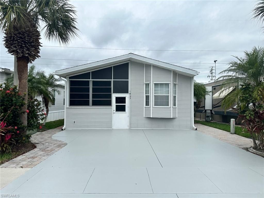 1453 Diamond Lake CIR, NAPLES, FL 34114 — exterior