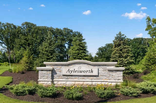 11009 Sadie Lane, Winfield, IN 46307