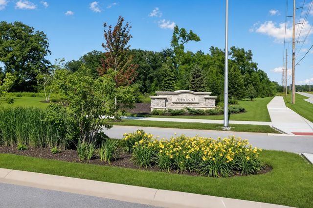 11009 Sadie Lane, Winfield, IN 46307