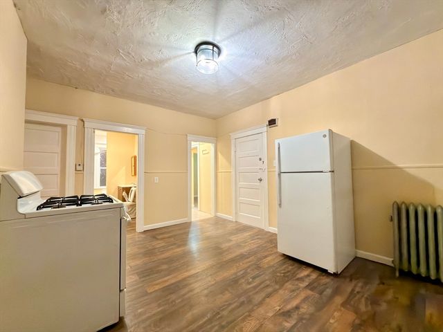 90 Vernon 2, Worcester, MA 01610