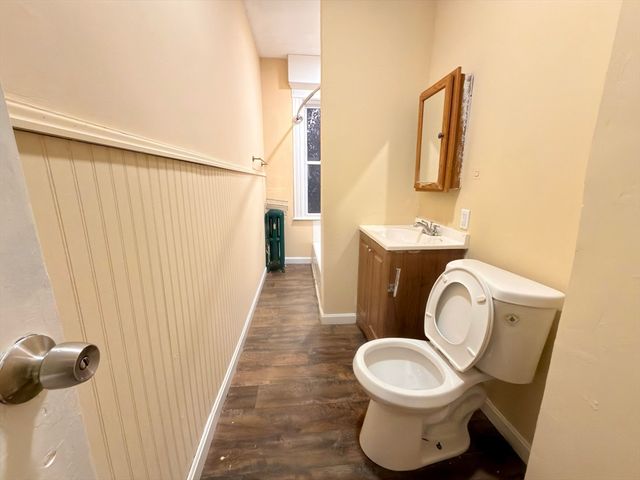 90 Vernon 2, Worcester, MA 01610