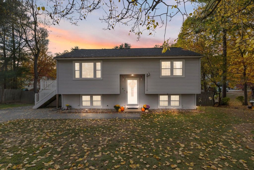 16 Cassandra Lane, Nashua, NH 03064