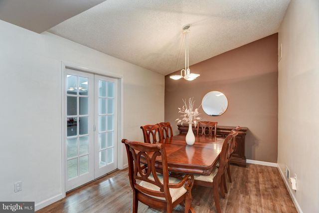 139 DAWN CT, Old Bridge, NJ 08857