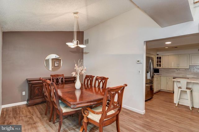 139 DAWN CT, Old Bridge, NJ 08857