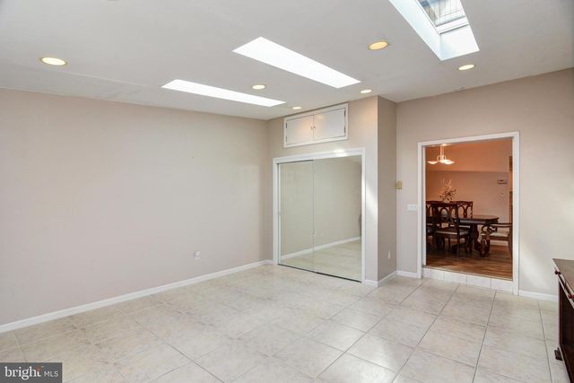 139 DAWN CT, Old Bridge, NJ 08857