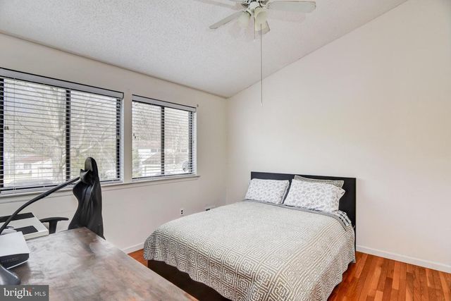 139 DAWN CT, Old Bridge, NJ 08857