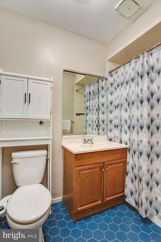 139 DAWN CT, Old Bridge, NJ 08857