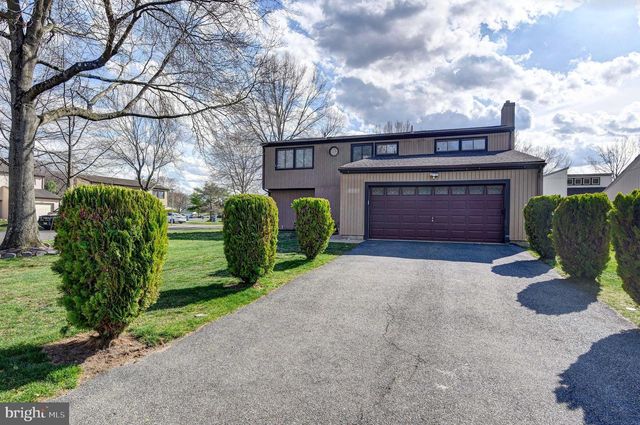 139 DAWN CT, Old Bridge, NJ 08857