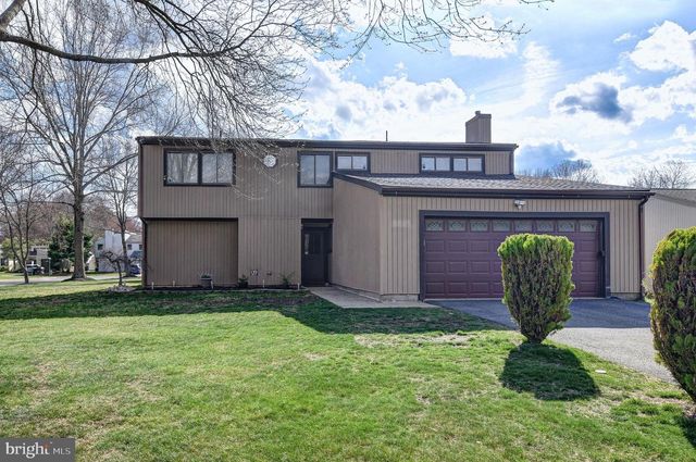 139 DAWN CT, Old Bridge, NJ 08857