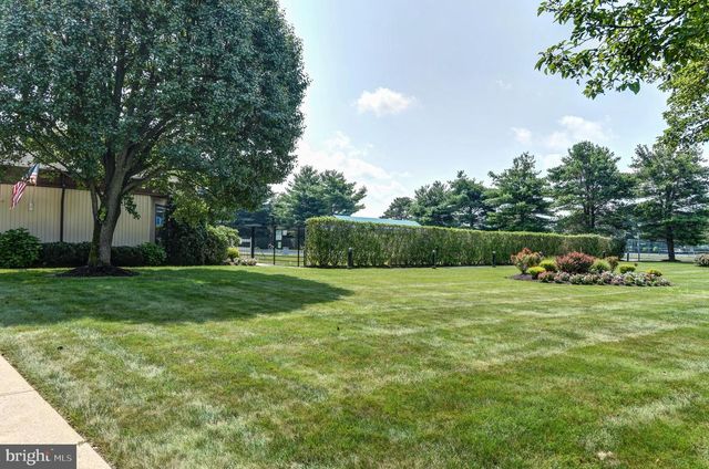 139 DAWN CT, Old Bridge, NJ 08857