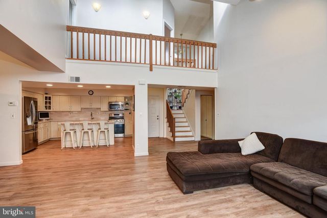 139 DAWN CT, Old Bridge, NJ 08857