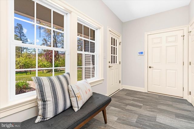 160 S ALLENTOWN RD, Telford, PA 18969