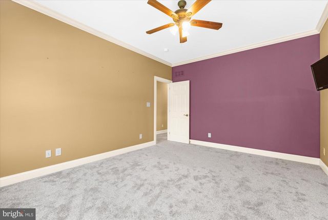 160 S ALLENTOWN RD, Telford, PA 18969