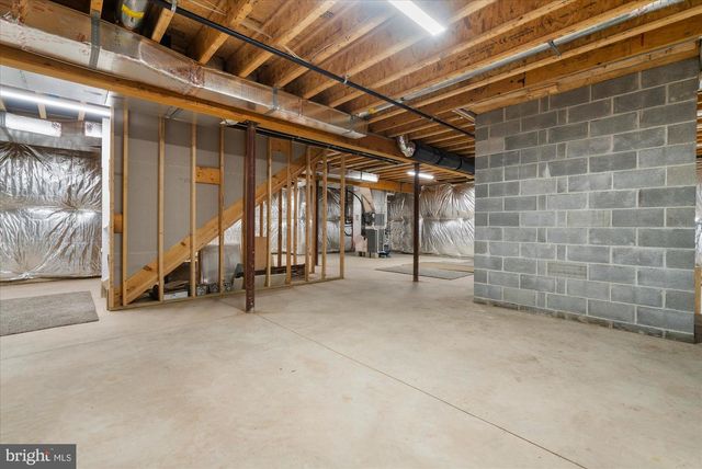 160 S ALLENTOWN RD, Telford, PA 18969
