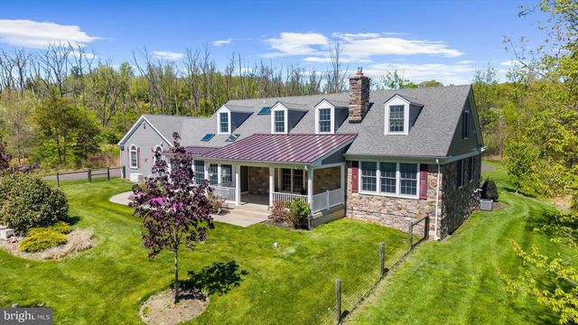 160 S ALLENTOWN RD, Telford, PA 18969